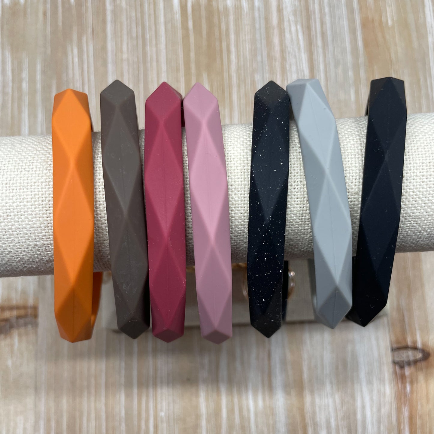 Silicone Diamond Pattern Keyring Bracelets - 18 colors